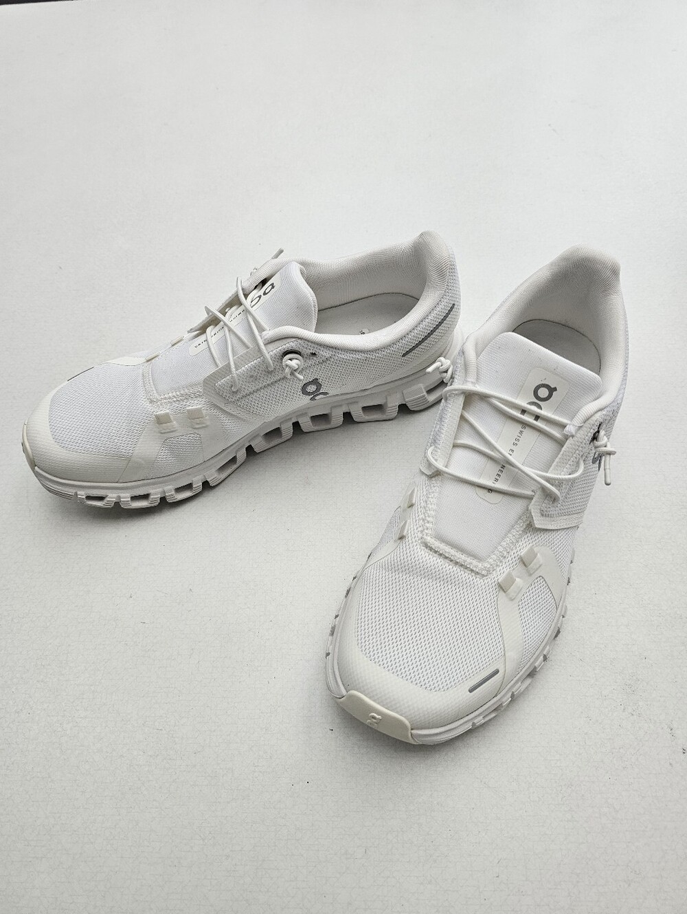 On Cloud 6 Women’s Athletic Sneakers - White